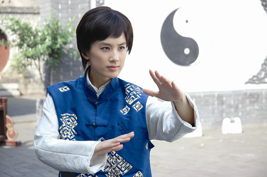 dvd-201008/7/1a86f0bc-8abe-4b3b-8142-a7b8cb5fc0bd.jpg